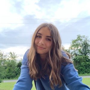 Meet your Posher, Bella